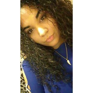 Meet your Posher, Maribel